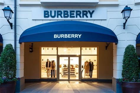 Burberry outlet store spain